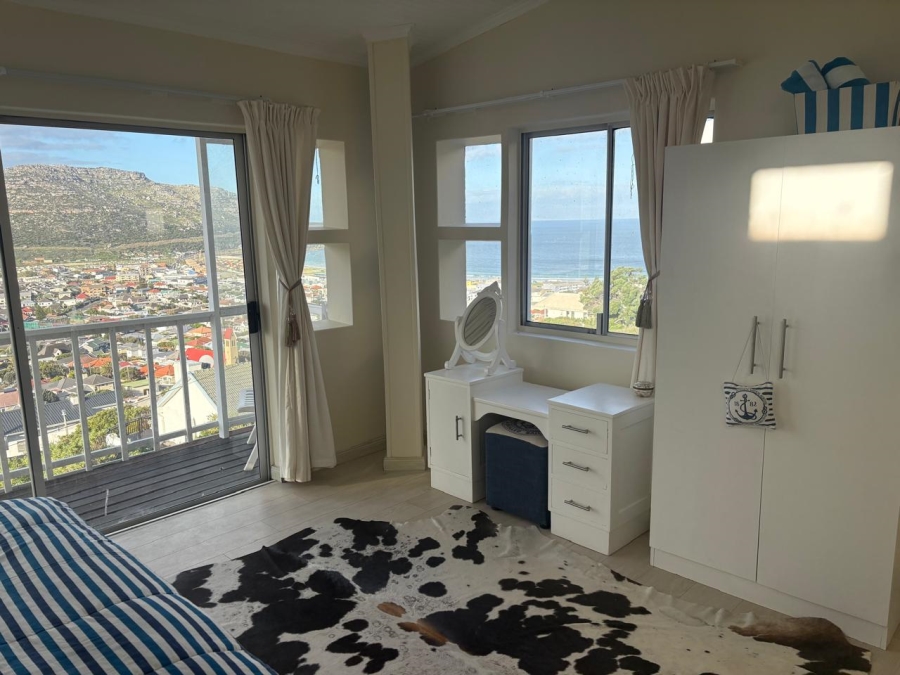 To Let 1 Bedroom Property for Rent in Fish Hoek Western Cape